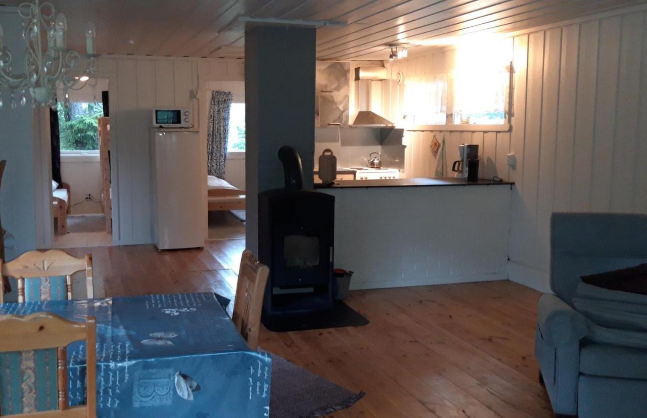 Granheim Hytte Med 2 Soverom Birkeland Esterno foto